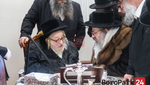 Photo Gallery: Visnitz London Rebbe Visits the Rachmestrivkah Rebbe