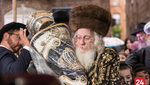 Hachnusas Seifer Torah to The Riminov Shul in Boro Park